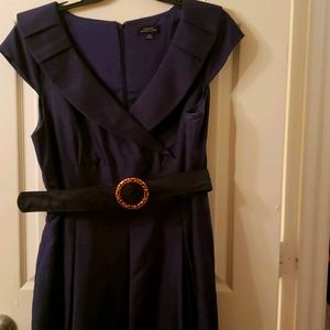 Navy blue Tahari by Arthur Levine knee length dres